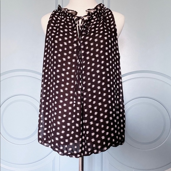 Max Studio Sleeveless Fully Lined Blouse - Picture 2 of 10